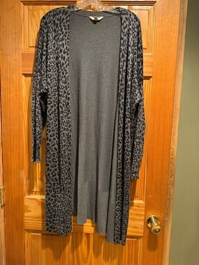 Terra & Sky Long Open-Front Leopard Print Cardigan - Charcoal & Black Size 1X